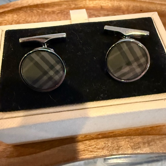 Burberry Black and Gray Plaid Cufflinks - Picture 2 of 6